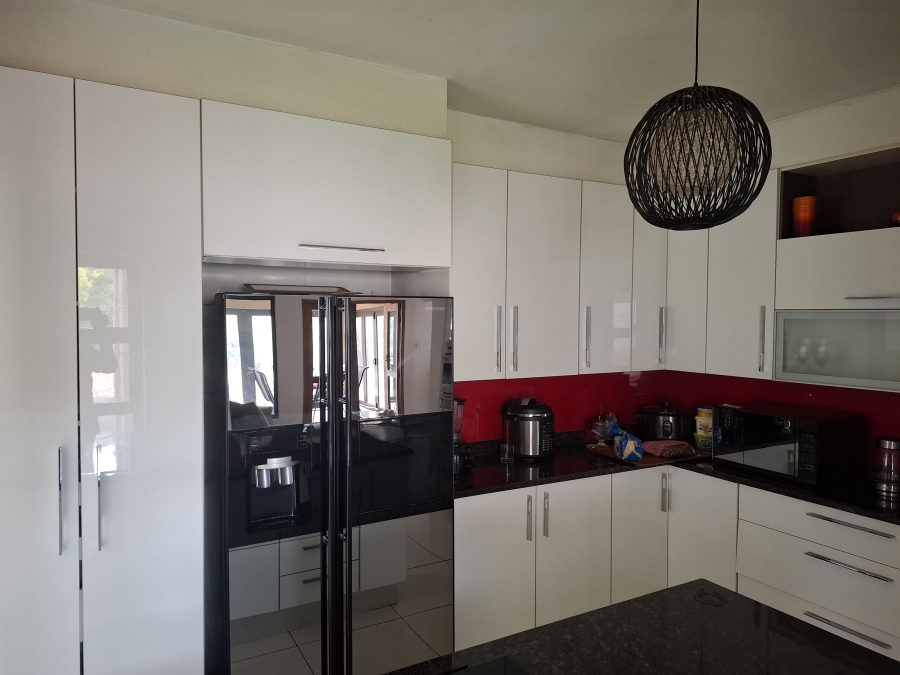 4 Bedroom Property for Sale in Glen Erasmia Gauteng