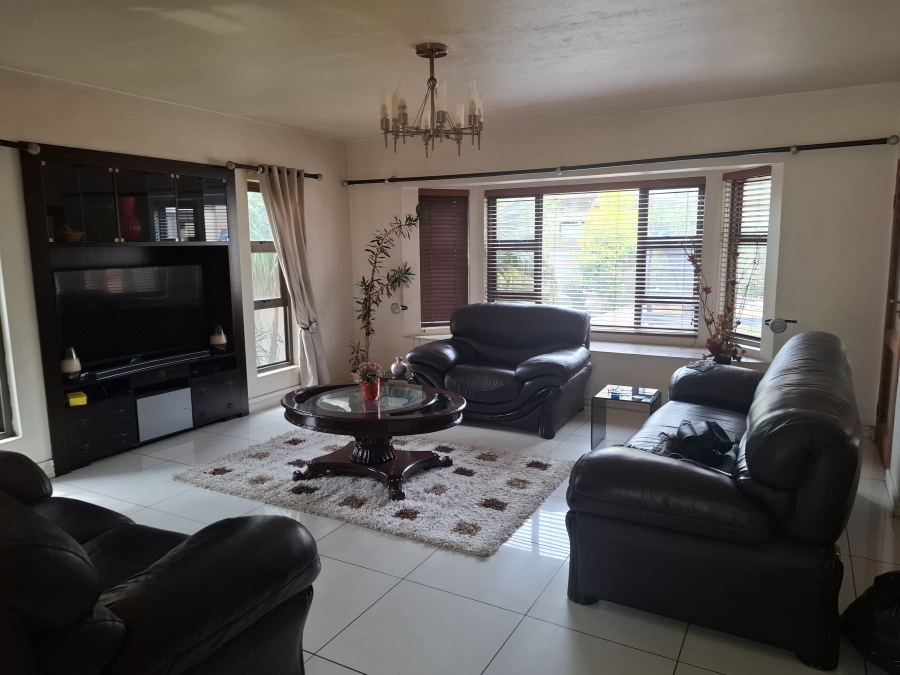 4 Bedroom Property for Sale in Glen Erasmia Gauteng