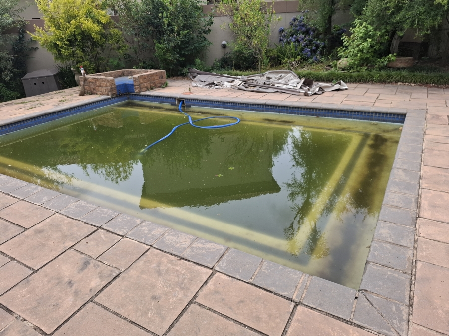 4 Bedroom Property for Sale in Glen Erasmia Gauteng