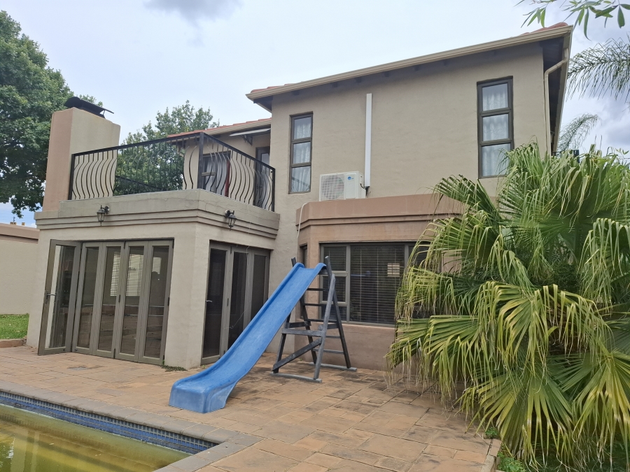 4 Bedroom Property for Sale in Glen Erasmia Gauteng