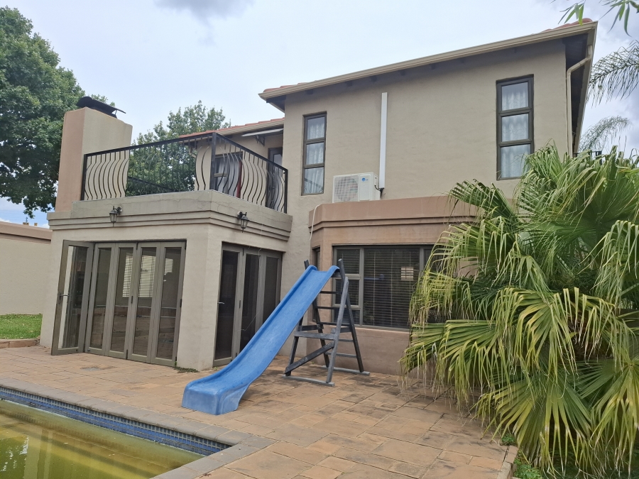 4 Bedroom Property for Sale in Glen Erasmia Gauteng