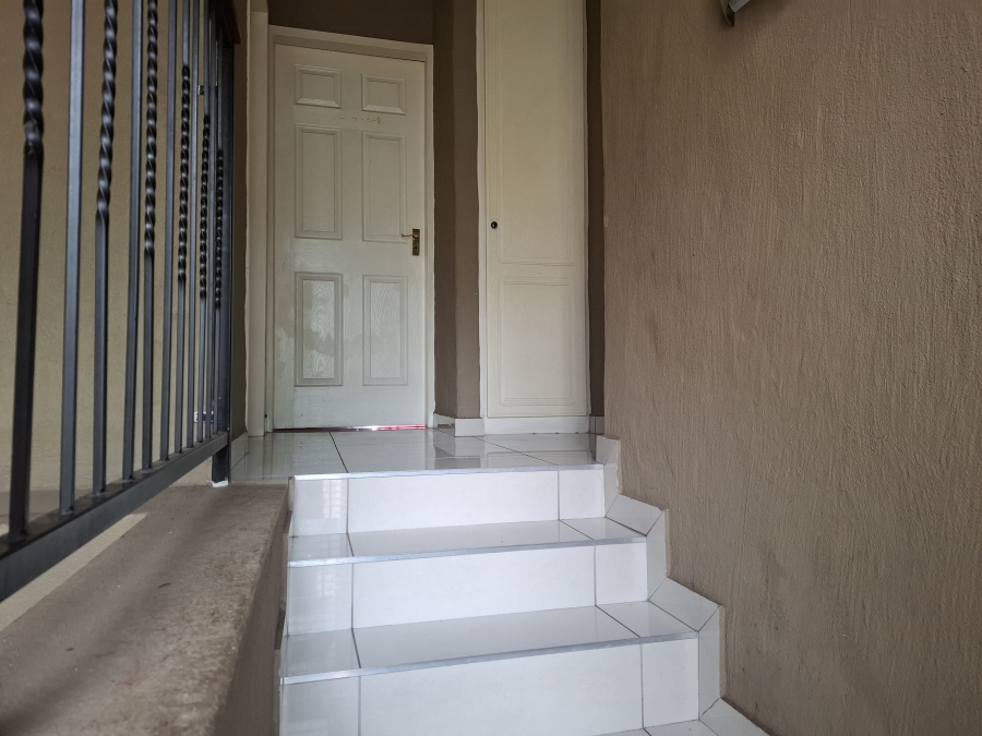 4 Bedroom Property for Sale in Glen Erasmia Gauteng