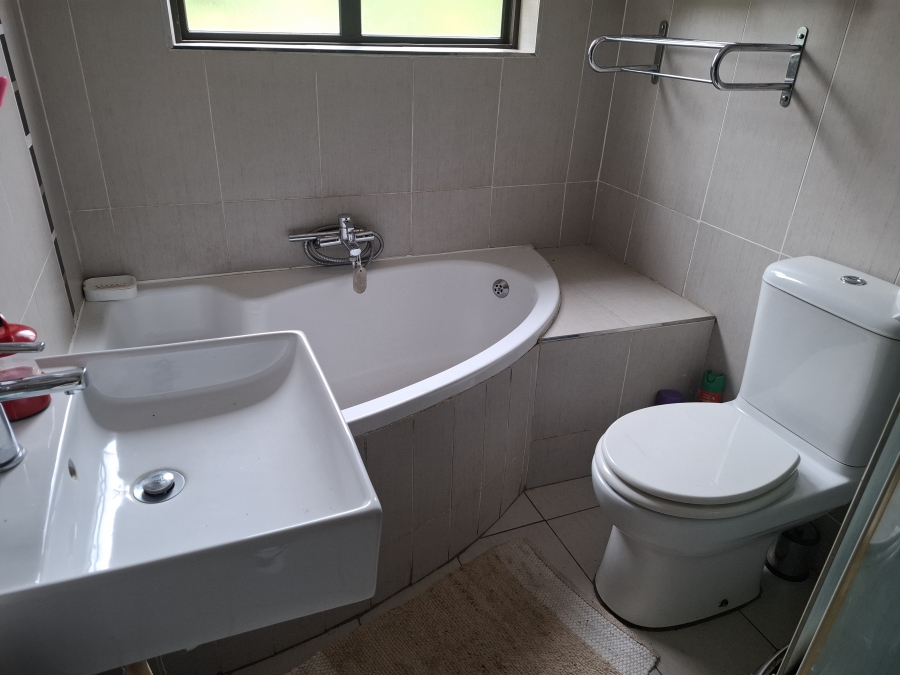 4 Bedroom Property for Sale in Glen Erasmia Gauteng