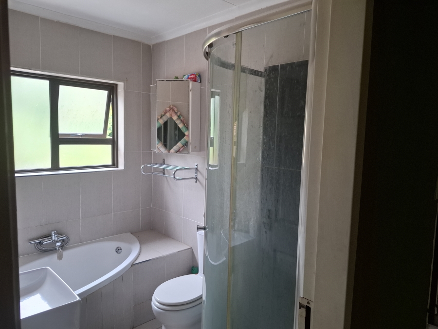 4 Bedroom Property for Sale in Glen Erasmia Gauteng