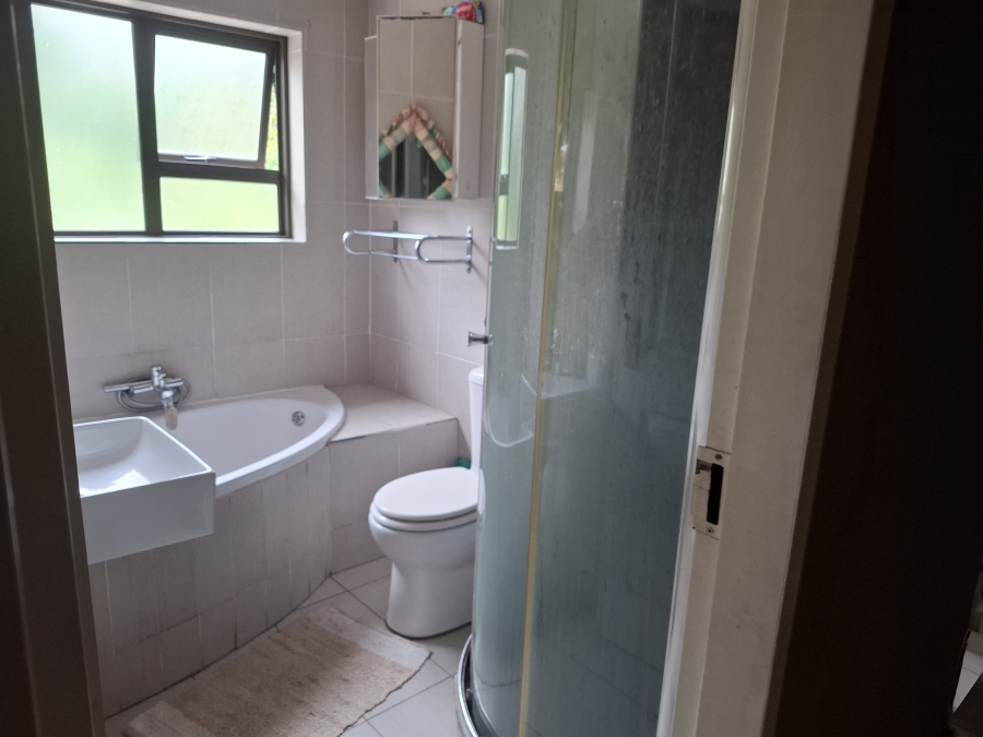 4 Bedroom Property for Sale in Glen Erasmia Gauteng