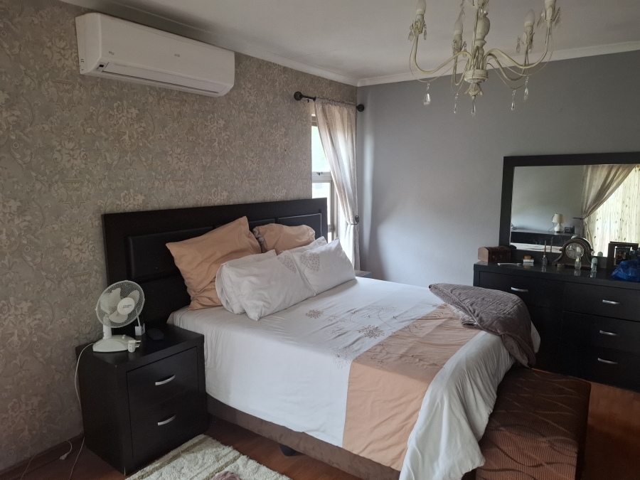 4 Bedroom Property for Sale in Glen Erasmia Gauteng