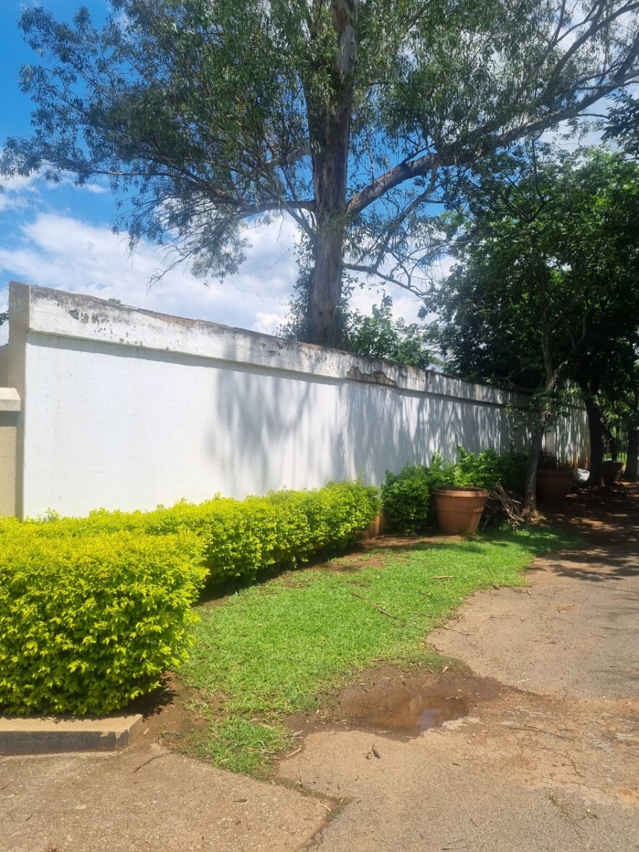 0 Bedroom Property for Sale in Maroeladal Gauteng