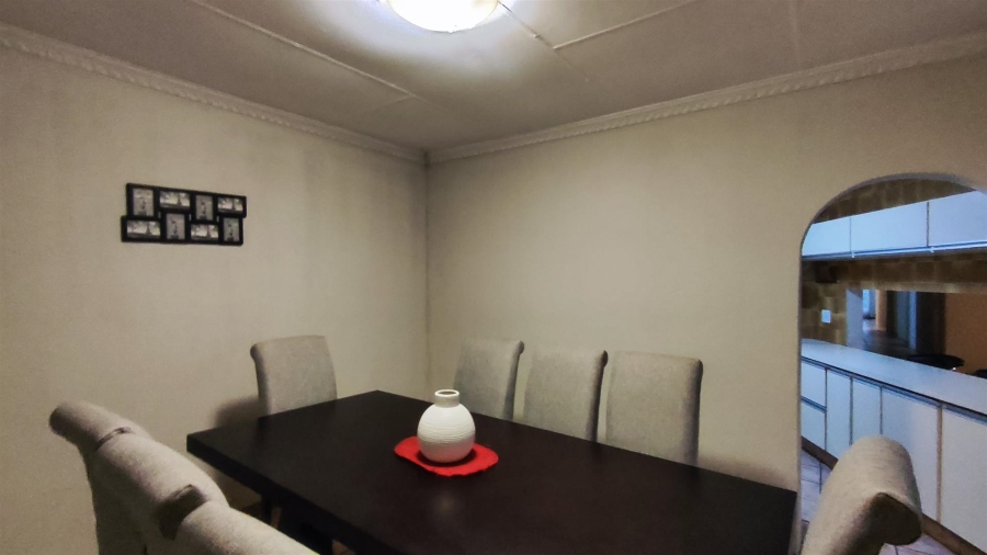 4 Bedroom Property for Sale in Edleen Gauteng