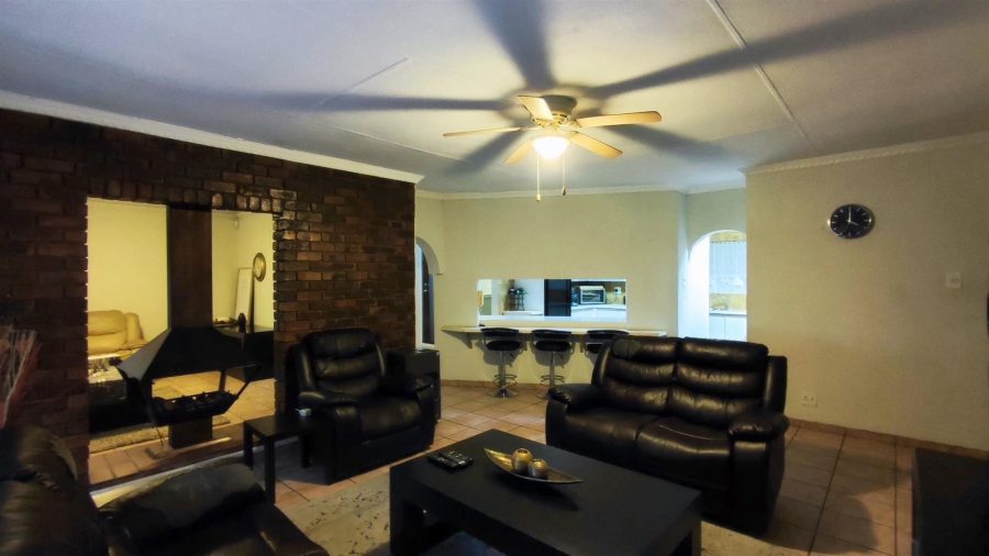 4 Bedroom Property for Sale in Edleen Gauteng