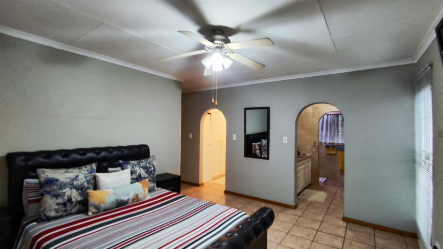 4 Bedroom Property for Sale in Edleen Gauteng