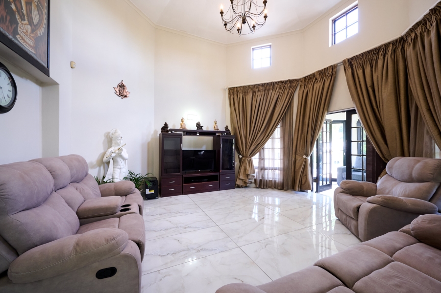 5 Bedroom Property for Sale in Kyalami Hills Gauteng