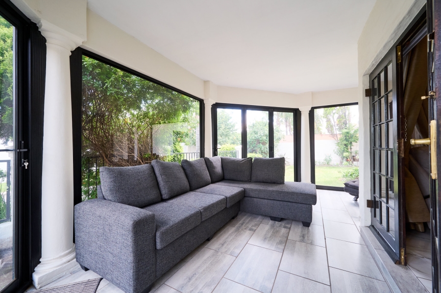 5 Bedroom Property for Sale in Kyalami Hills Gauteng