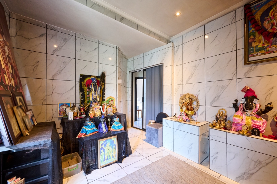 5 Bedroom Property for Sale in Kyalami Hills Gauteng