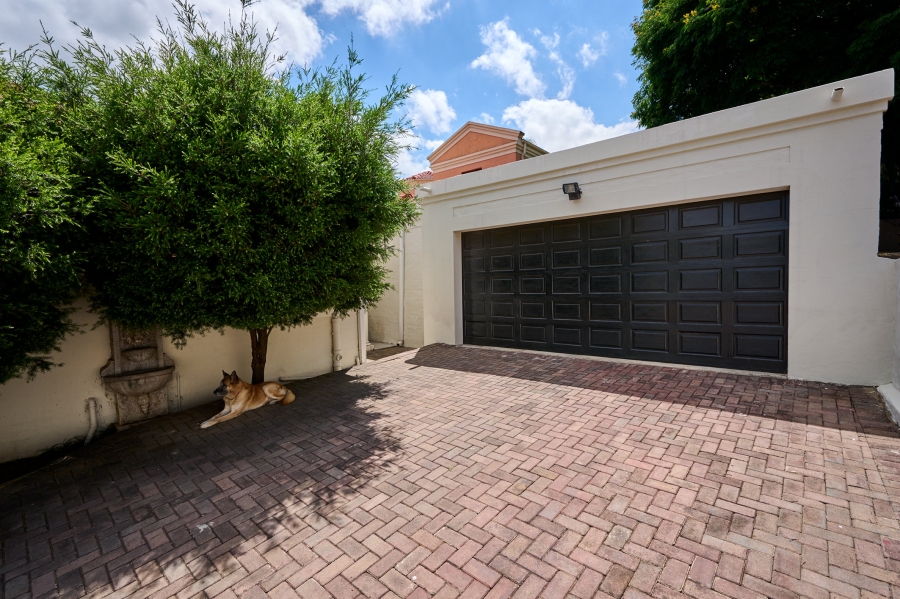 5 Bedroom Property for Sale in Kyalami Hills Gauteng