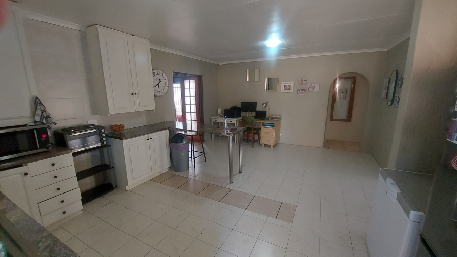 3 Bedroom Property for Sale in Erasmuskloof Gauteng