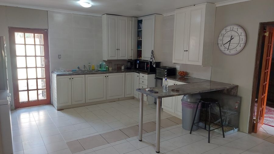 3 Bedroom Property for Sale in Erasmuskloof Gauteng