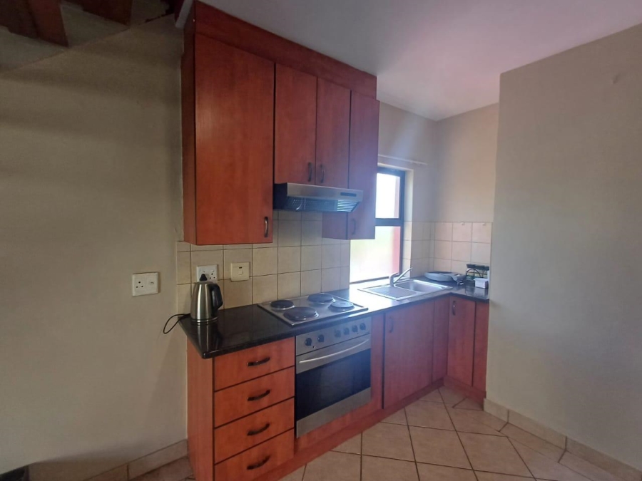 1 Bedroom Property for Sale in Silver Lakes Gauteng