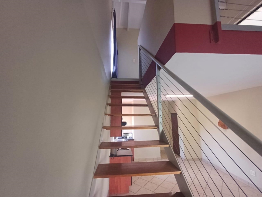 1 Bedroom Property for Sale in Silver Lakes Gauteng