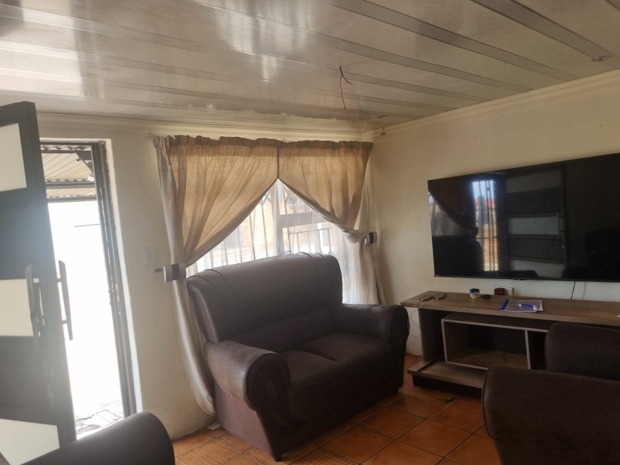 2 Bedroom Property for Sale in Mabopane Unit B Gauteng