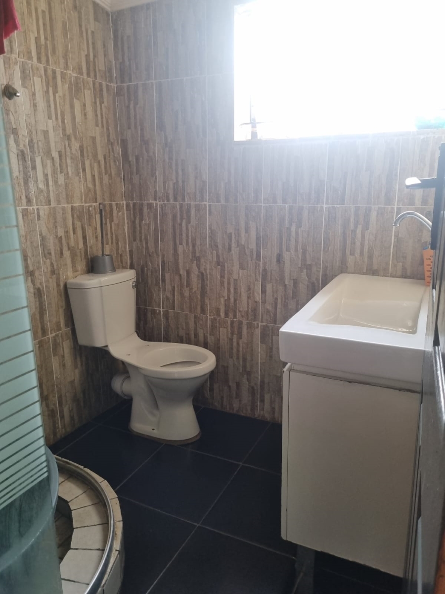 2 Bedroom Property for Sale in Mabopane Unit B Gauteng