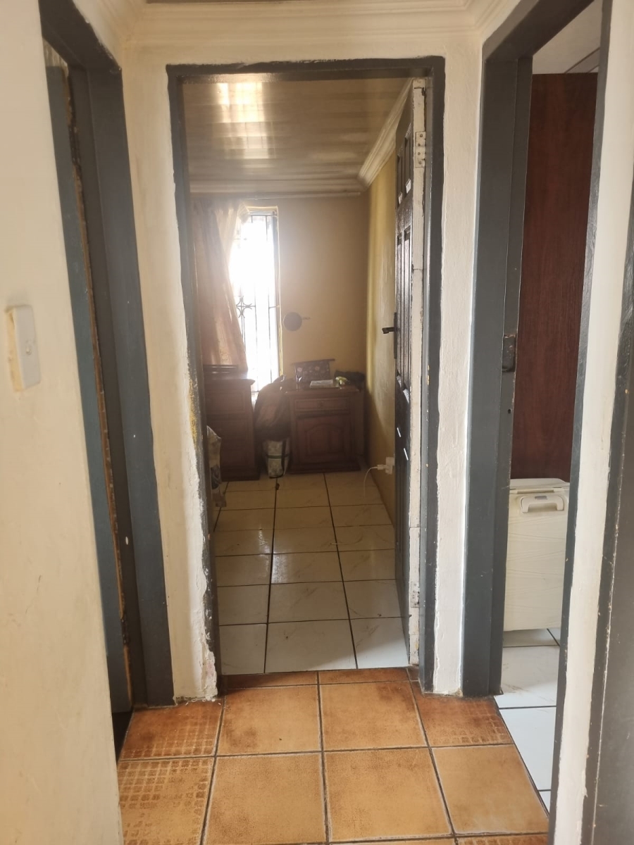 2 Bedroom Property for Sale in Mabopane Unit B Gauteng