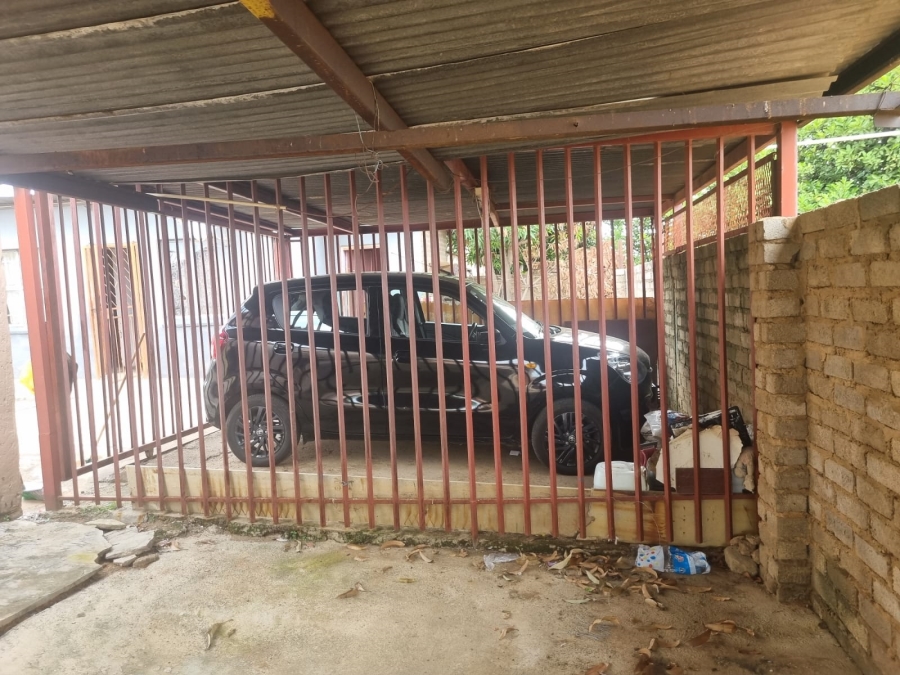 2 Bedroom Property for Sale in Mabopane Unit B Gauteng