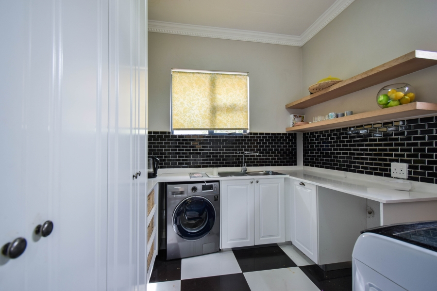 4 Bedroom Property for Sale in Olympus AH Gauteng