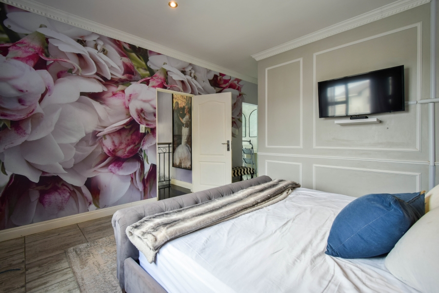 4 Bedroom Property for Sale in Olympus AH Gauteng