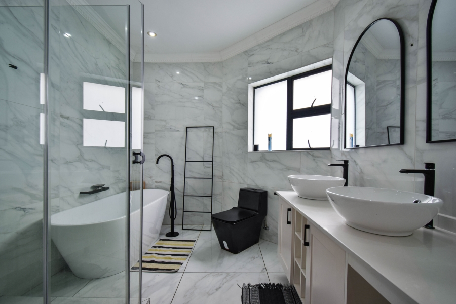 4 Bedroom Property for Sale in Olympus AH Gauteng