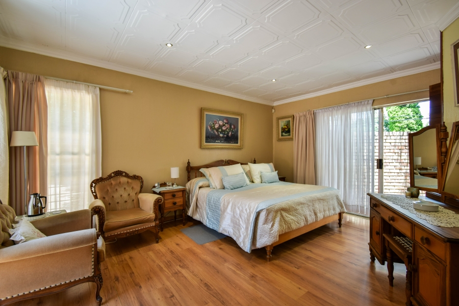 5 Bedroom Property for Sale in Moreleta Park Gauteng
