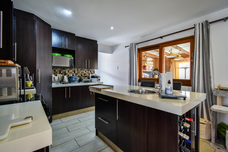 4 Bedroom Property for Sale in Olympus AH Gauteng