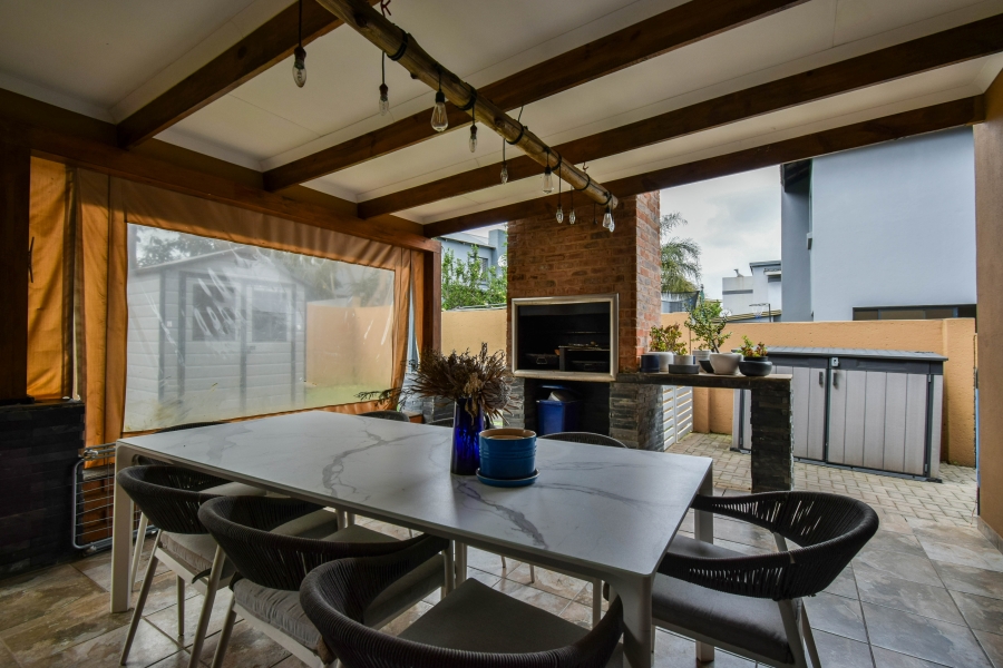 4 Bedroom Property for Sale in Olympus AH Gauteng