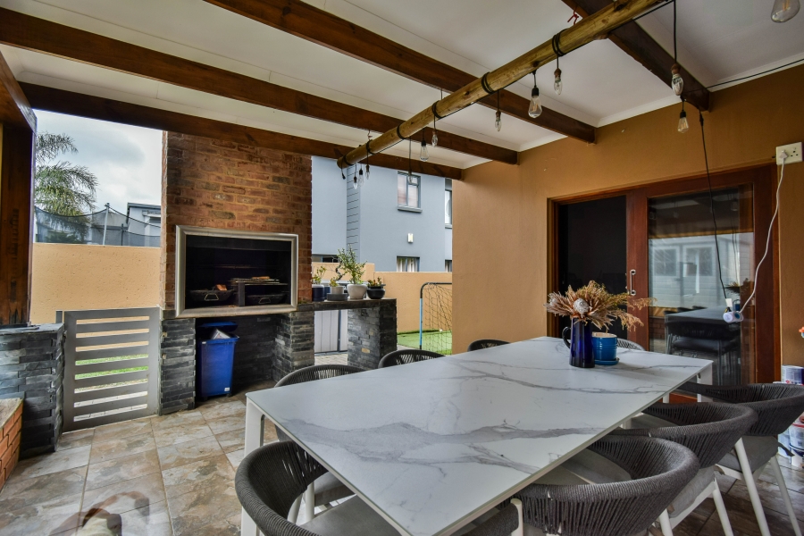 4 Bedroom Property for Sale in Olympus AH Gauteng