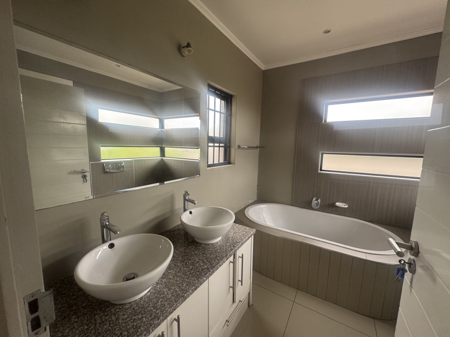 3 Bedroom Property for Sale in Olympus AH Gauteng