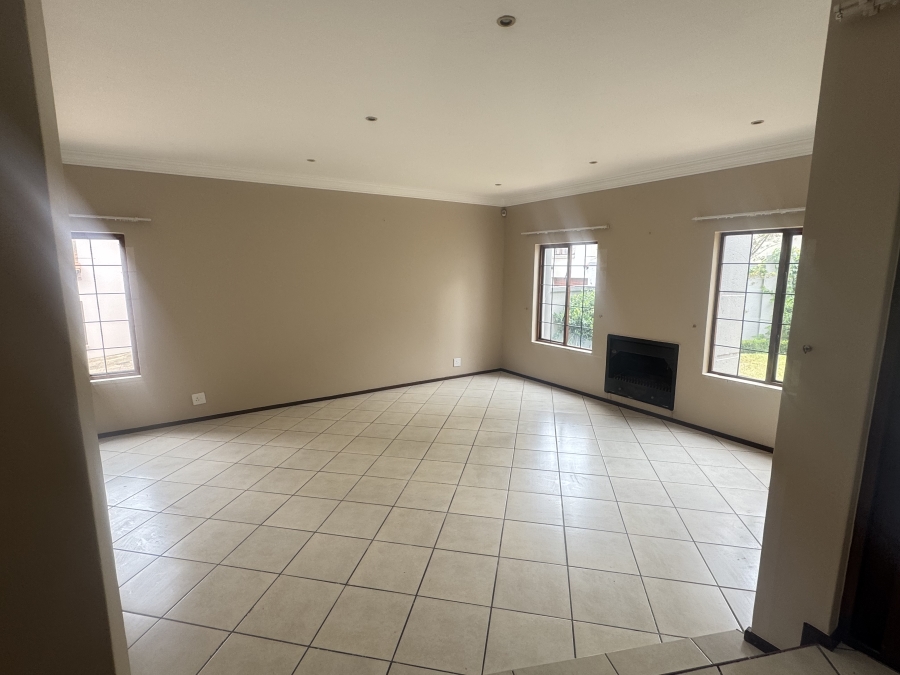 To Let 3 Bedroom Property for Rent in The Wilds Gauteng