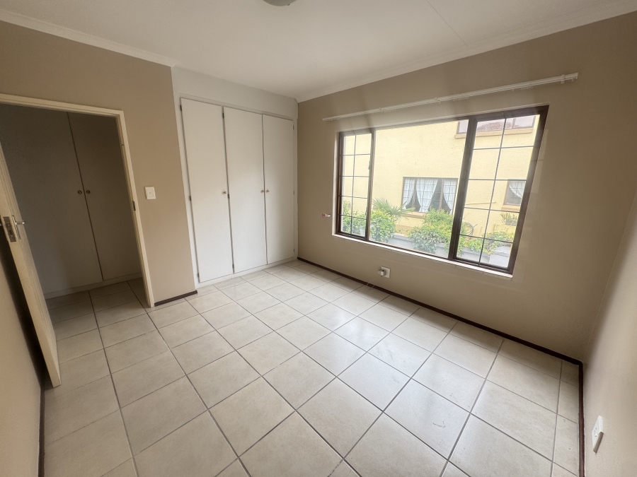 To Let 3 Bedroom Property for Rent in The Wilds Gauteng