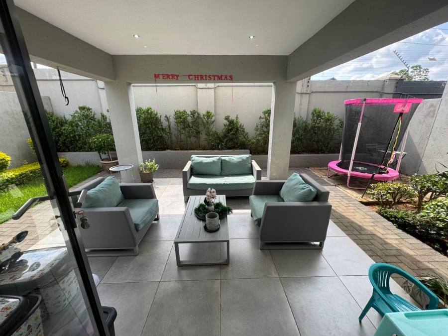 3 Bedroom Property for Sale in Olympus AH Gauteng