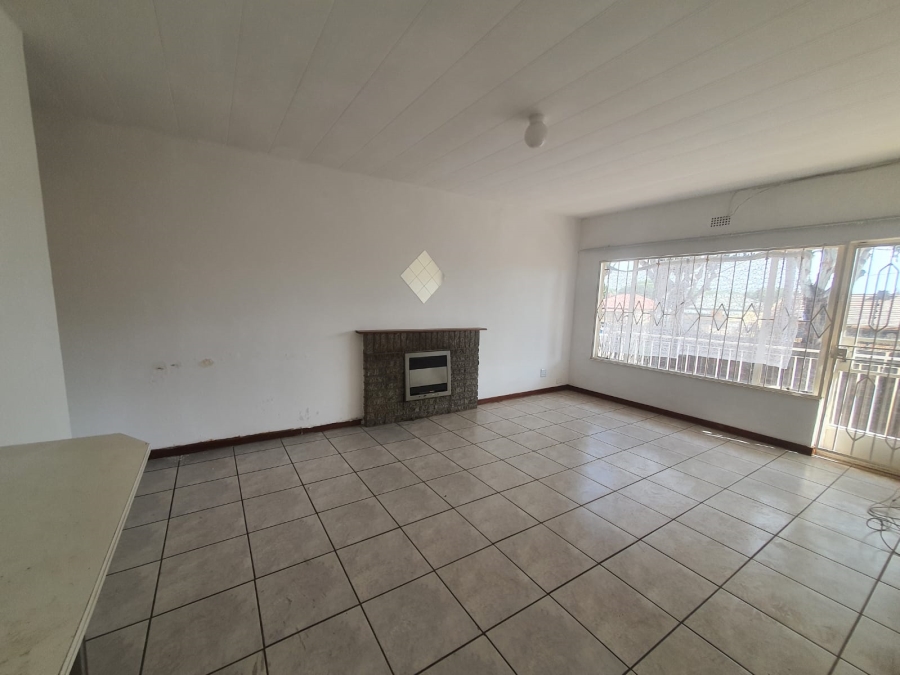 To Let 2 Bedroom Property for Rent in Turffontein Gauteng