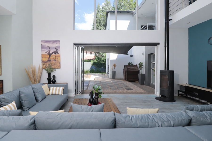 6 Bedroom Property for Sale in Newmark Estate Gauteng