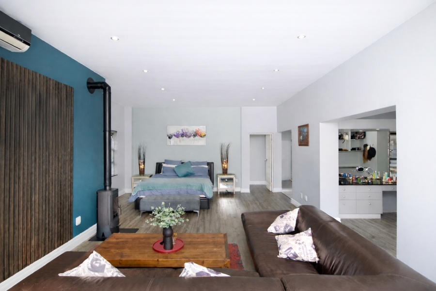 6 Bedroom Property for Sale in Newmark Estate Gauteng