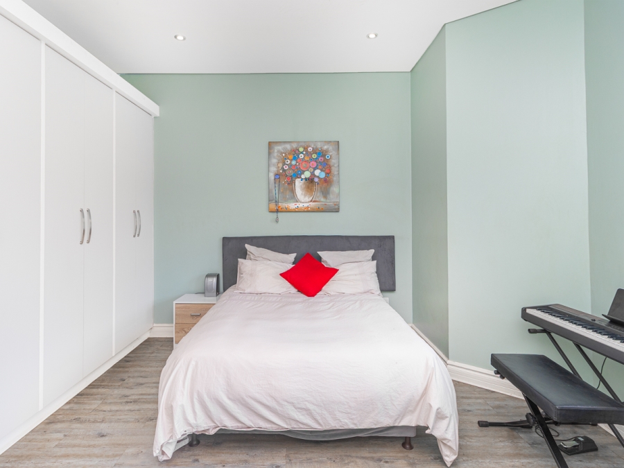 6 Bedroom Property for Sale in Newmark Estate Gauteng