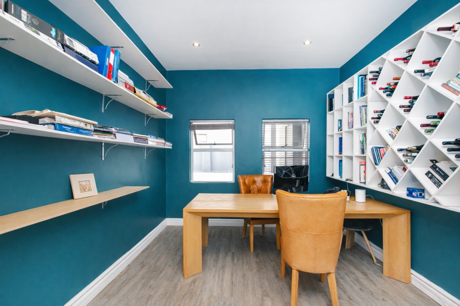 6 Bedroom Property for Sale in Newmark Estate Gauteng