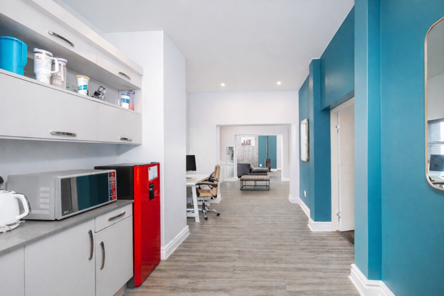 6 Bedroom Property for Sale in Newmark Estate Gauteng