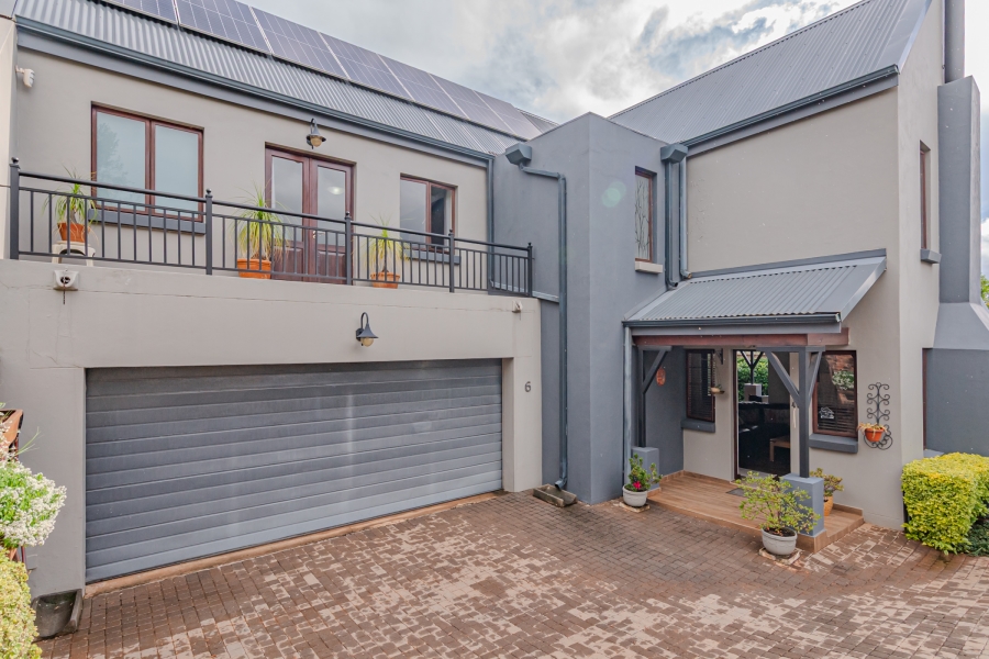 3 Bedroom Property for Sale in Bronberg Gauteng