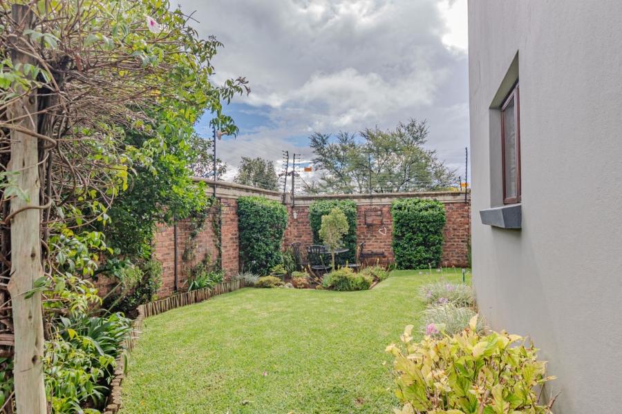 3 Bedroom Property for Sale in Bronberg Gauteng