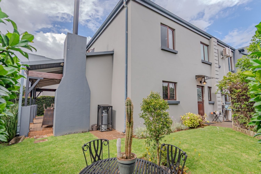 3 Bedroom Property for Sale in Bronberg Gauteng