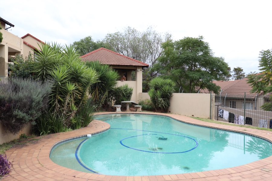 2 Bedroom Property for Sale in Newlands Gauteng