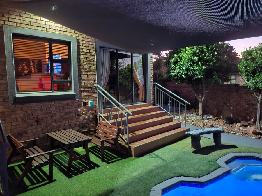 2 Bedroom Property for Sale in Montana Gauteng