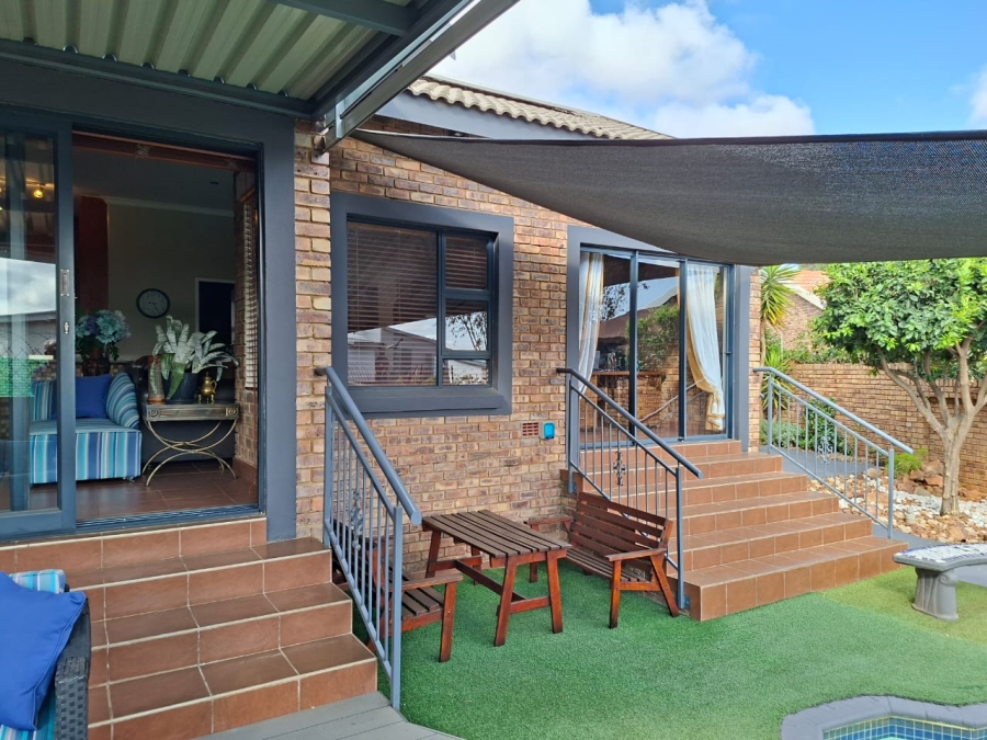 2 Bedroom Property for Sale in Montana Gauteng