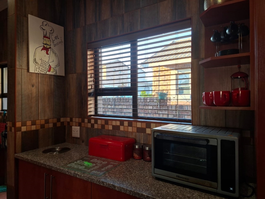 2 Bedroom Property for Sale in Montana Gauteng